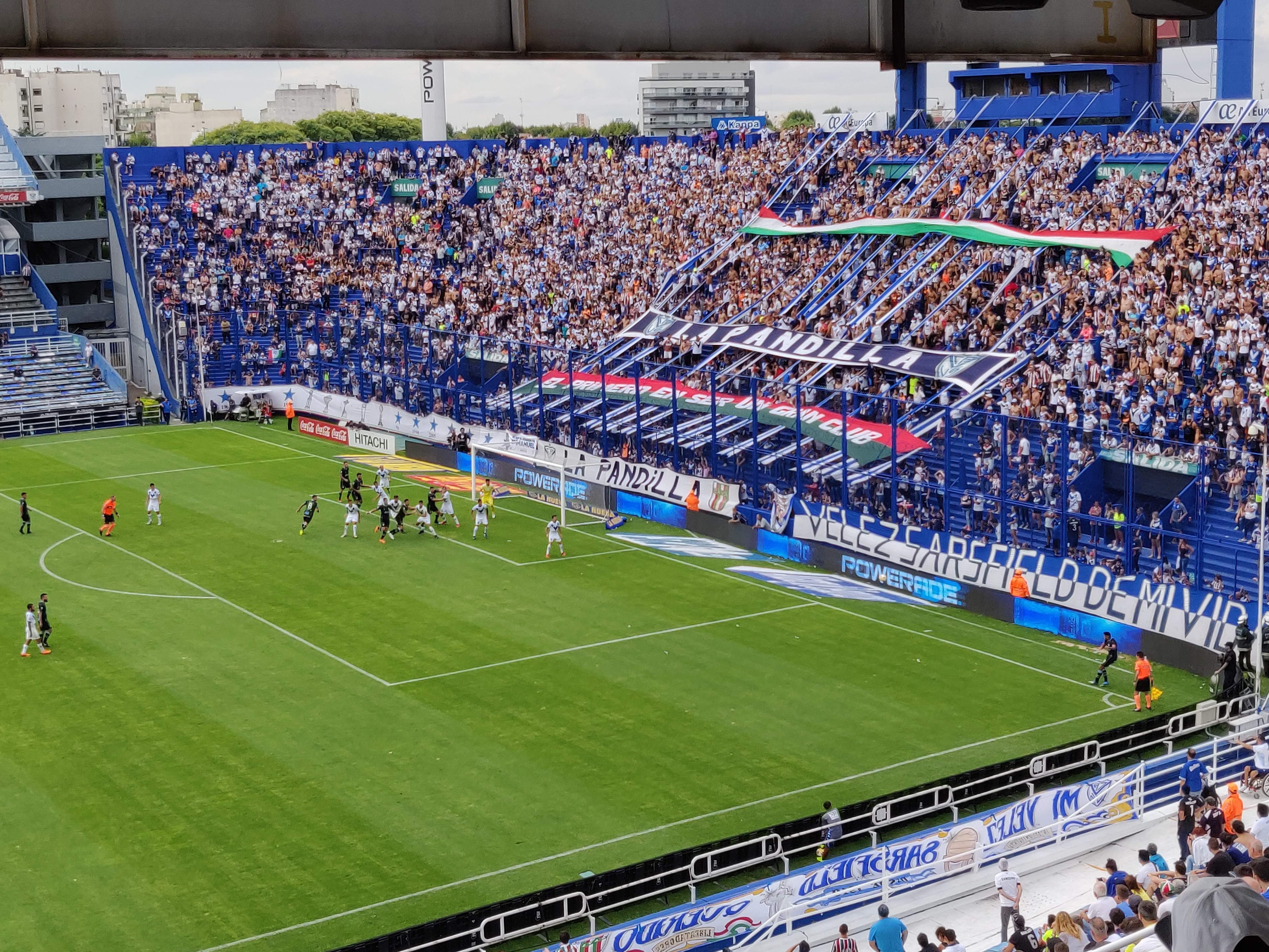 Vélez game at the Fortín